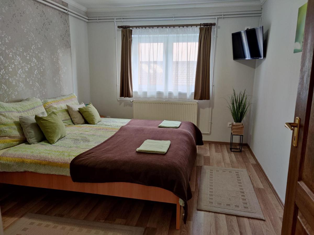 Katalin Apartmanház Miskolc Exterior foto