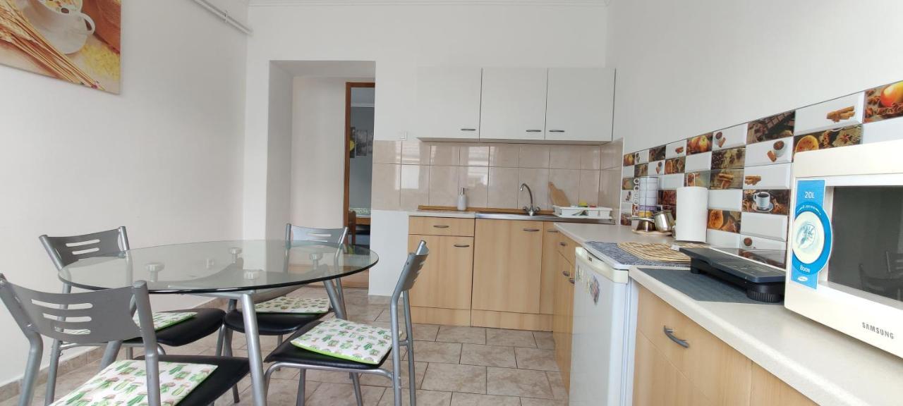 Katalin Apartmanház Miskolc Exterior foto
