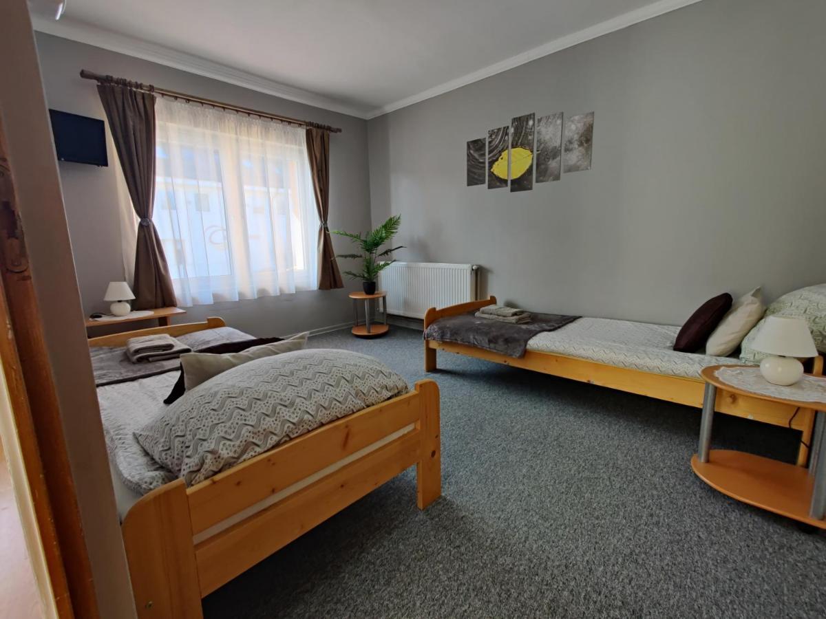 Katalin Apartmanház Miskolc Exterior foto